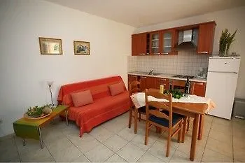 Maria Apartment *