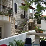 Apartment Maria Supetar